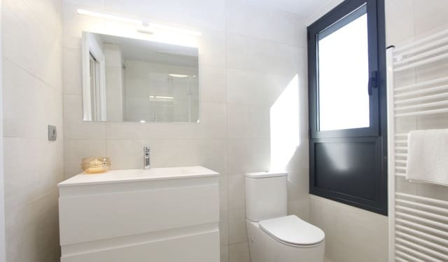 3 bedroom Apartment for sale in Pueblo, Calpe / Calp with pool - € 550,000 (Ref: 9806730)