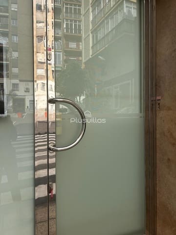 4 bedroom Commercial for sale in Pueblo, Calpe / Calp - € 99,000 (Ref: 9816087)