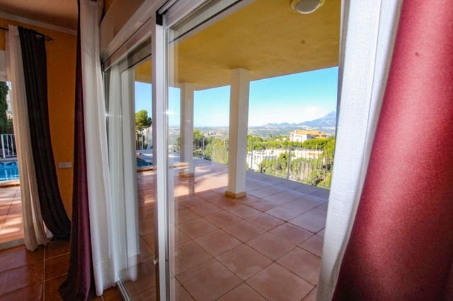 4 makuuhuone Huvila myytävänä paikassa Altea la Vella, Altea mukana uima-altaan - 849 000 € (Ref: 9820747)
