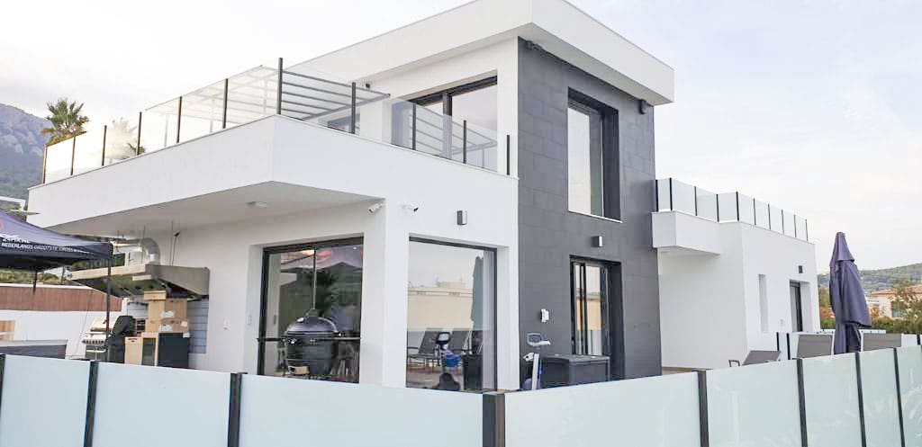 4 soveværelse Villa til salg i Calpe / Calp med swimmingpool - € 1.180.000 (Ref: 9820748)