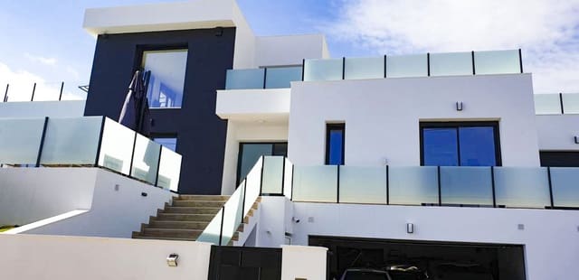 4 soveværelse Villa til salg i Pueblo, Calpe / Calp med swimmingpool - € 1.180.000 (Ref: 9820748)