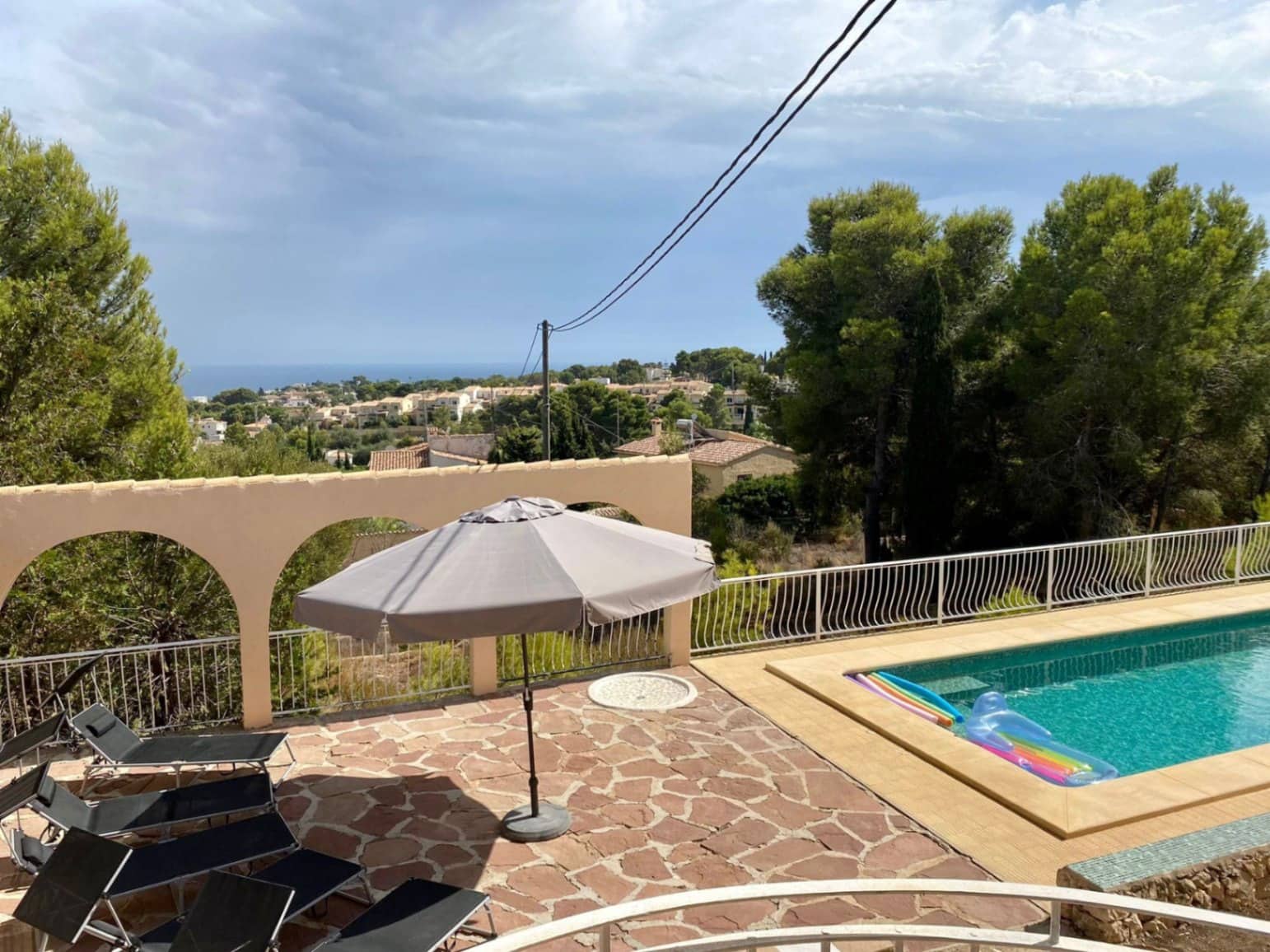 3 bedroom Villa for sale in Benissa with pool - € 849,500 (Ref: 9820749)