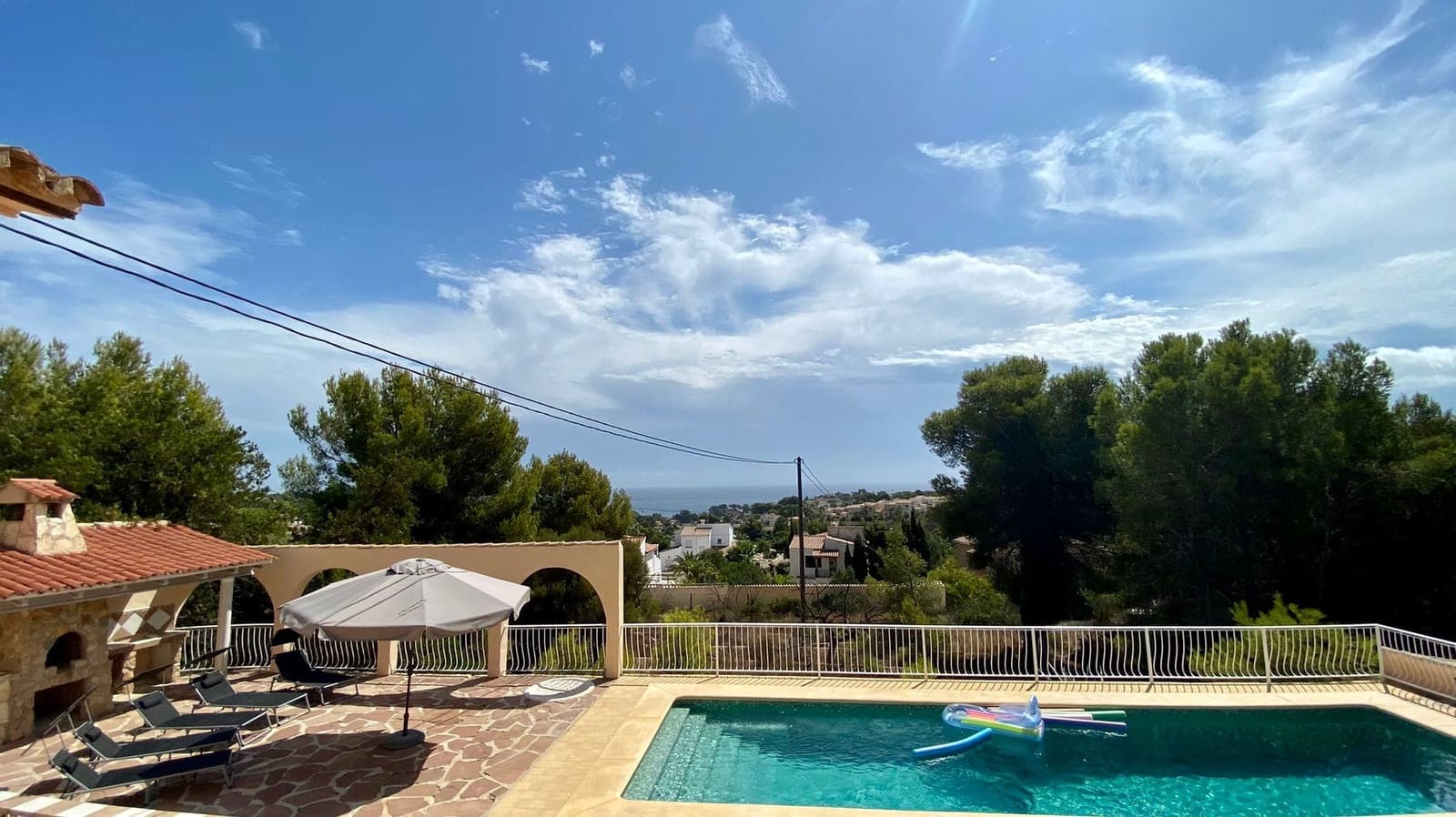 3 bedroom Villa for sale in Benissa with pool - € 849,500 (Ref: 9820749)