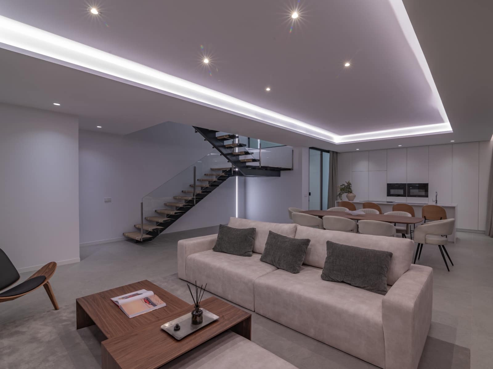 4 bedroom Villa for sale in Altea with pool - € 2,290,000 (Ref: 9823108)