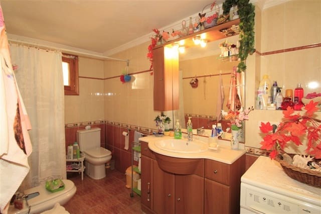 3 sypialnia Dom na sprzedaż w Teulada Pueblo, Teulada-Moraira z basenem - 212 500 € (Ref: 9831917)