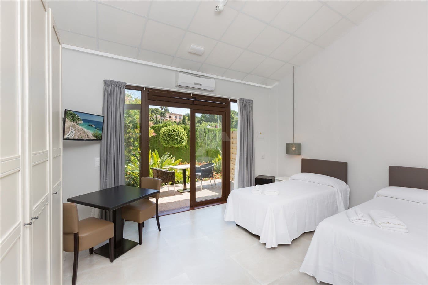 16 soverom Villa til salgs i Javea / Xabia med svømmebasseng - € 2 700 000 (Ref: 9834008)