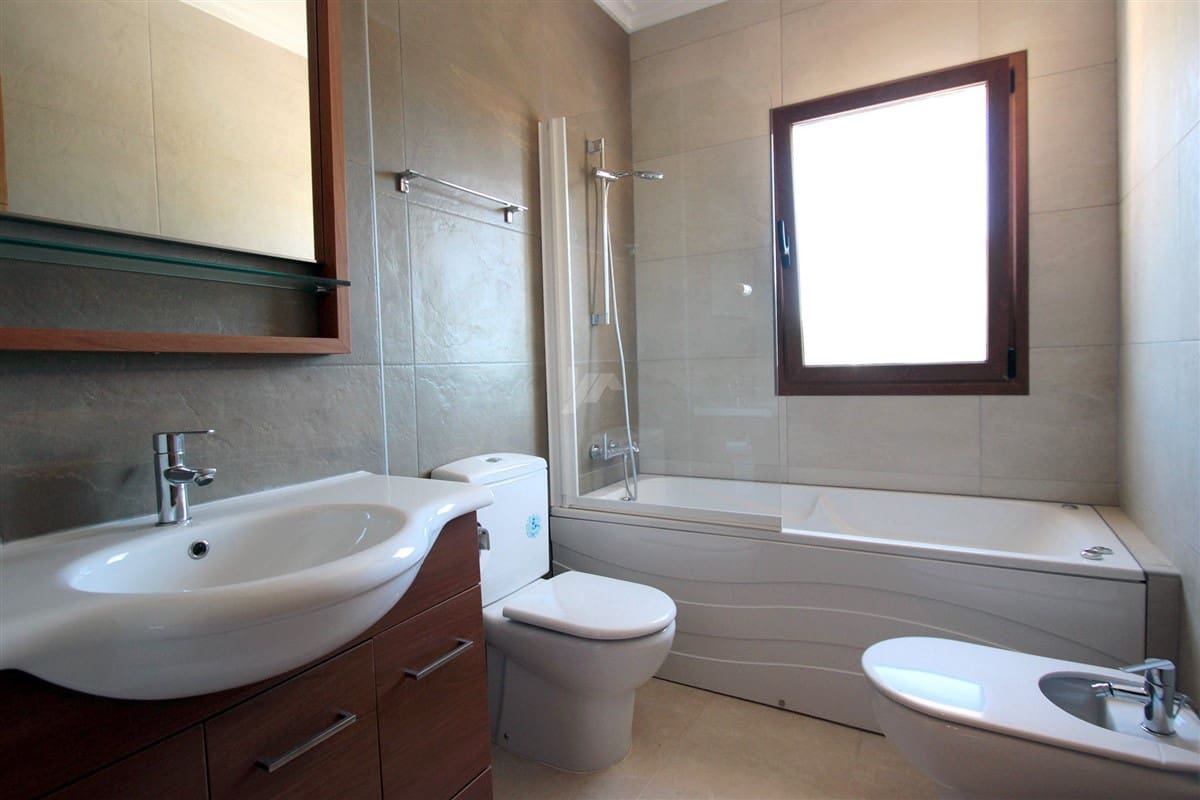 6 soverom Villa til salgs i Moraira med svømmebasseng - € 2 700 000 (Ref: 9836741)