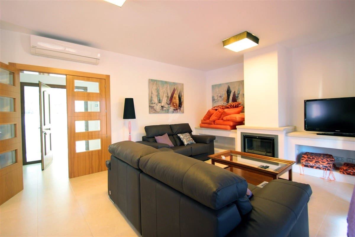 6 soverom Villa til salgs i Moraira med svømmebasseng - € 2 700 000 (Ref: 9836741)