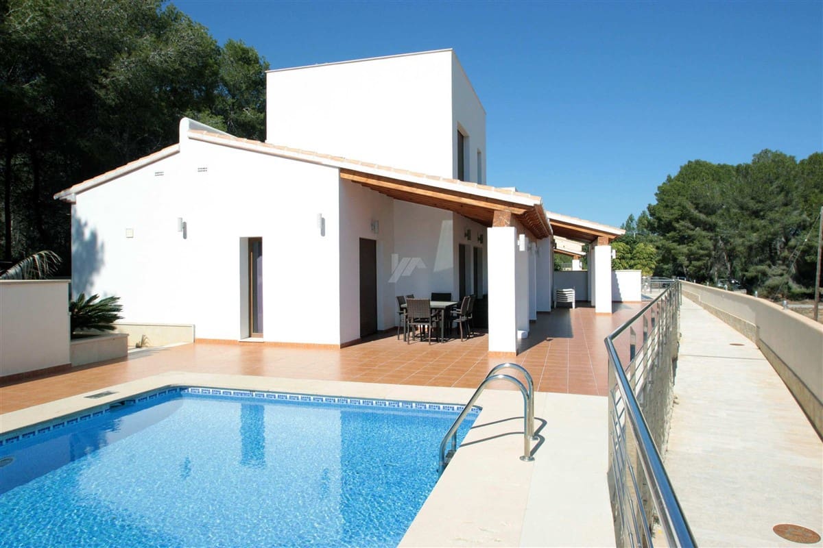 6 soverom Villa til salgs i Moraira med svømmebasseng - € 2 700 000 (Ref: 9836741)