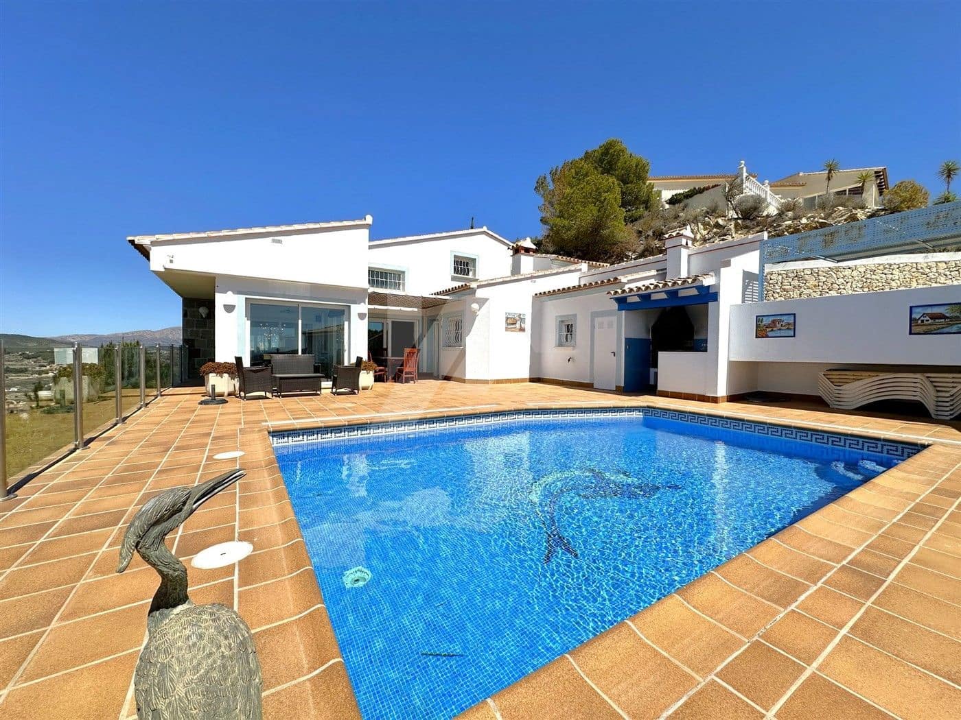 3 bedroom Villa for sale in Moraira with pool - € 990,000 (Ref: 9839650)