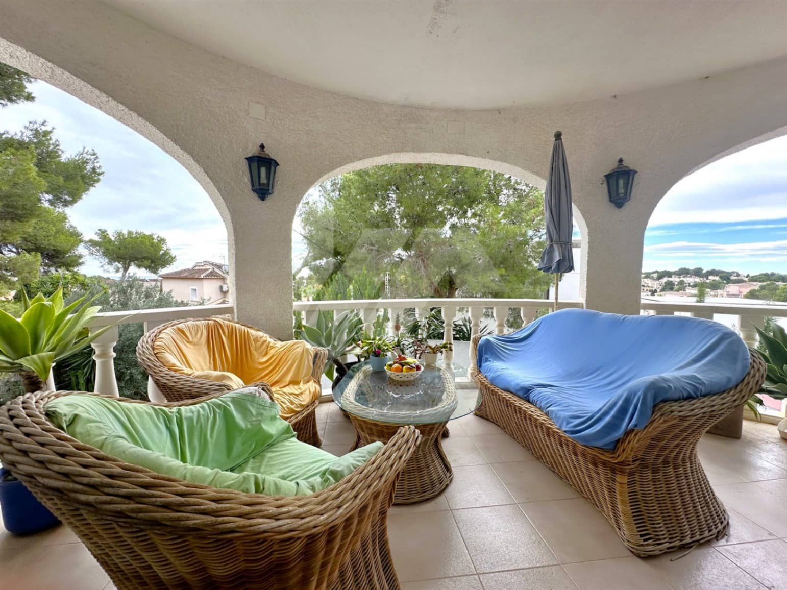 5 bedroom Villa for sale in Benissa with pool - € 700,000 (Ref: 9839658)
