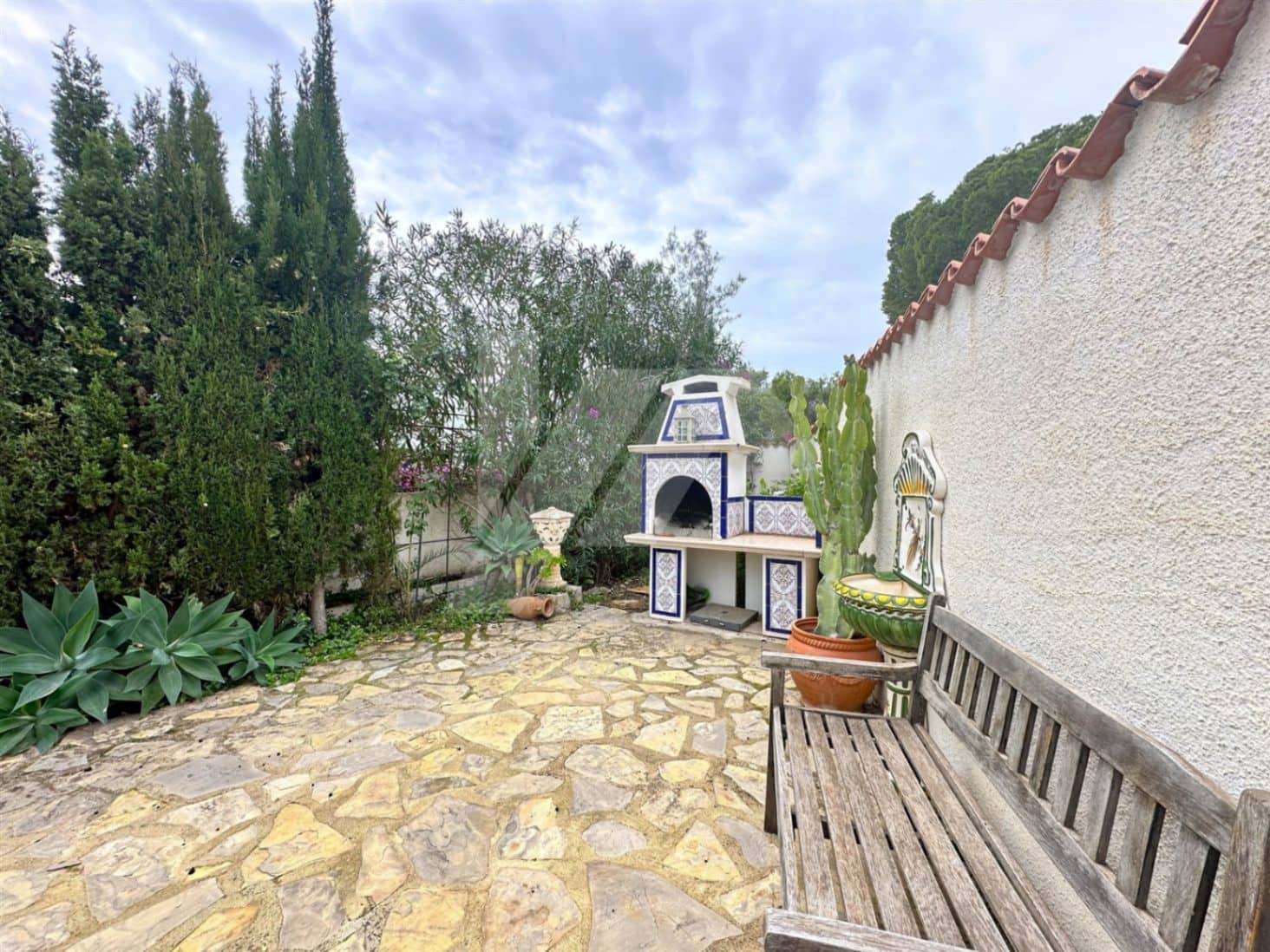 5 bedroom Villa for sale in Benissa with pool - € 700,000 (Ref: 9839658)