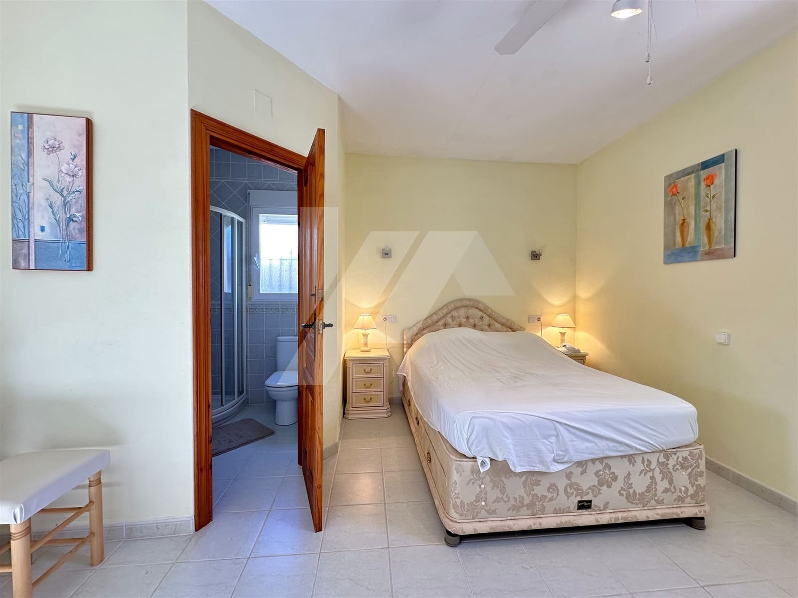 4 bedroom Villa for sale in Benissa with pool - € 650,000 (Ref: 9839660)