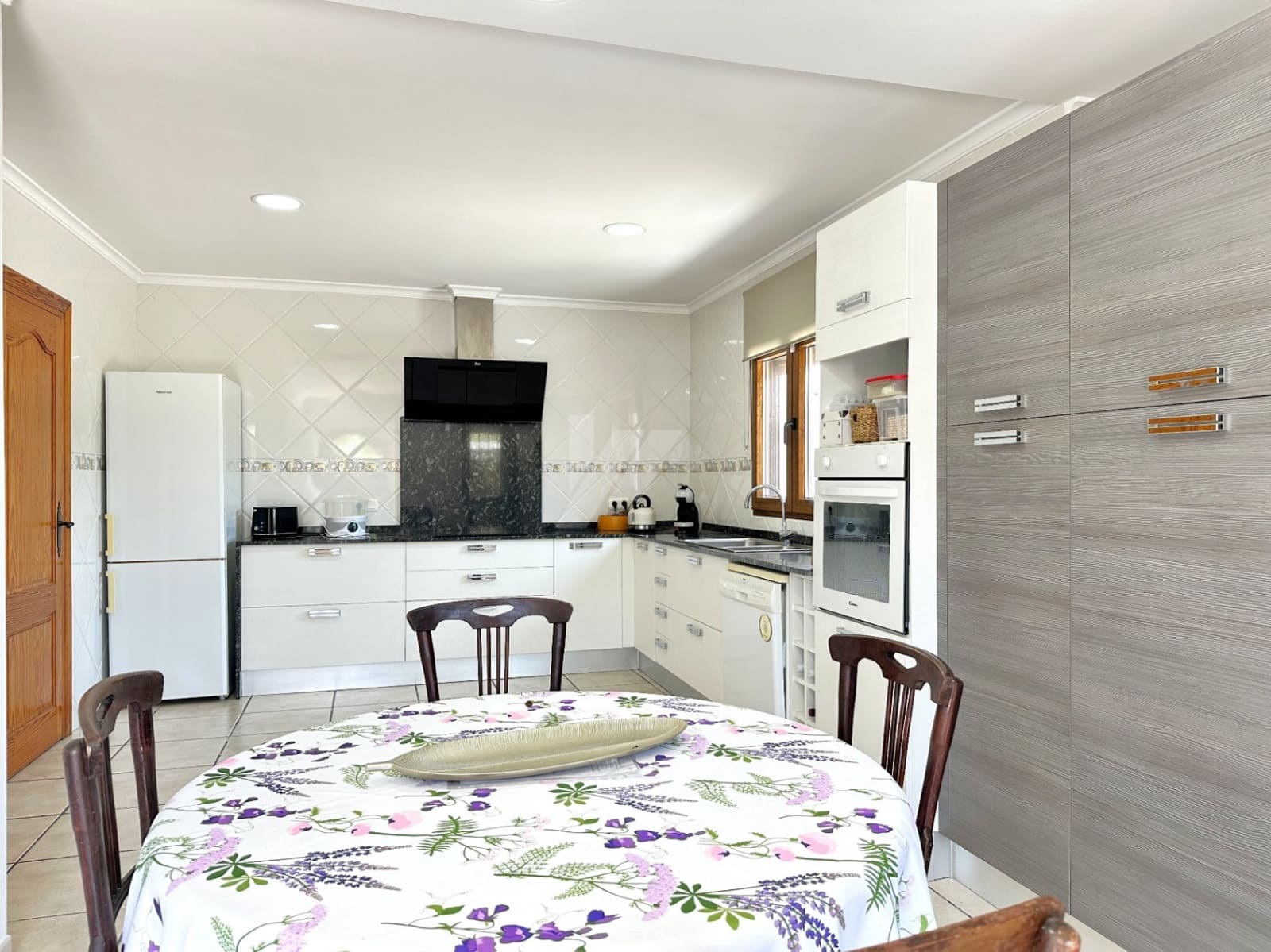 3 sypialnia Willa na sprzedaż w Teulada z basenem - 595 000 € (Ref: 9839664)