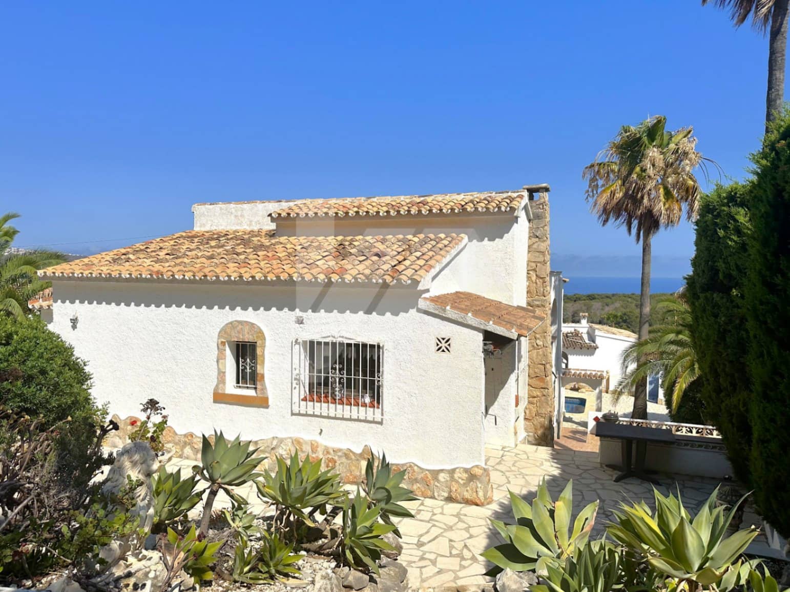 3 soverom Villa til salgs i Moraira med svømmebasseng - € 805 000 (Ref: 9839666)