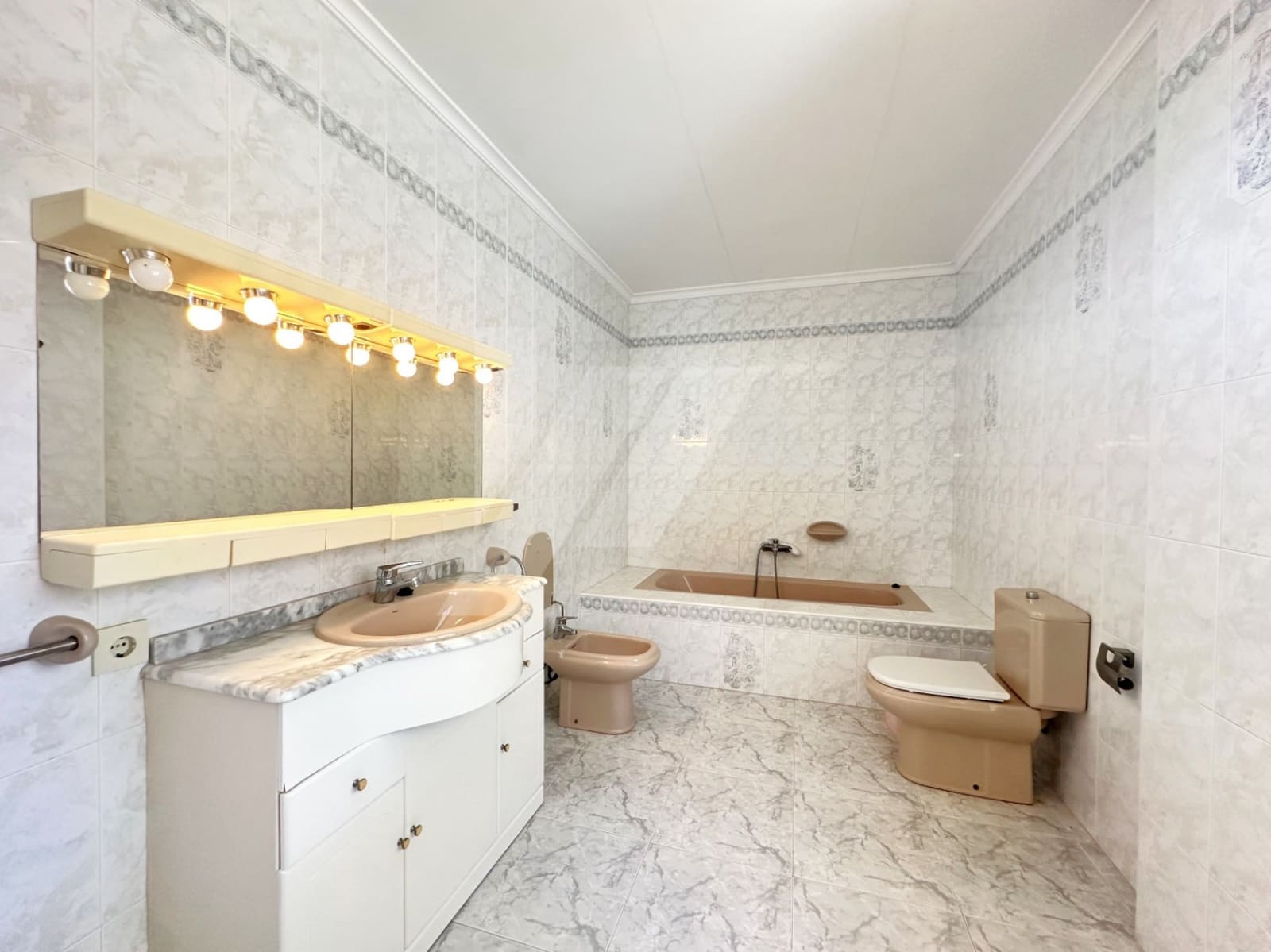 3 soverom Villa til salgs i Moraira med svømmebasseng - € 805 000 (Ref: 9839666)