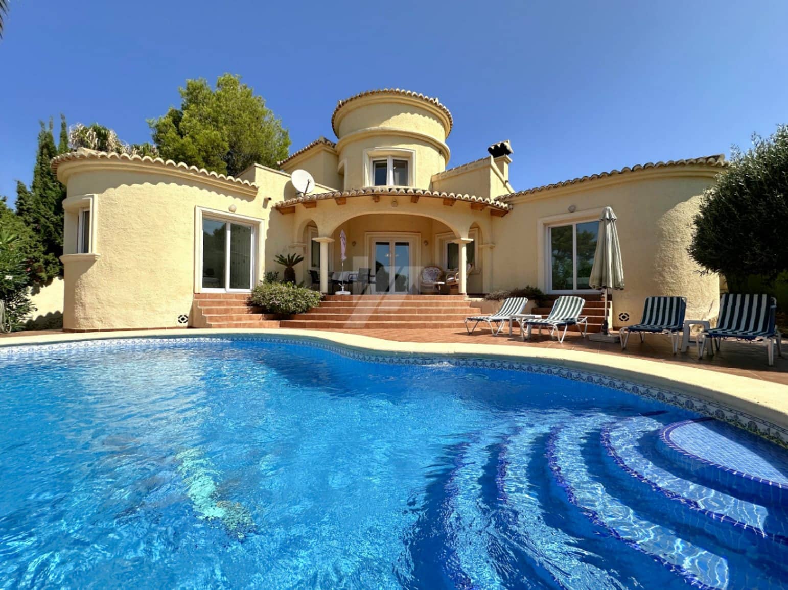 3 soverom Villa til salgs i Moraira med svømmebasseng - € 650 000 (Ref: 9839667)