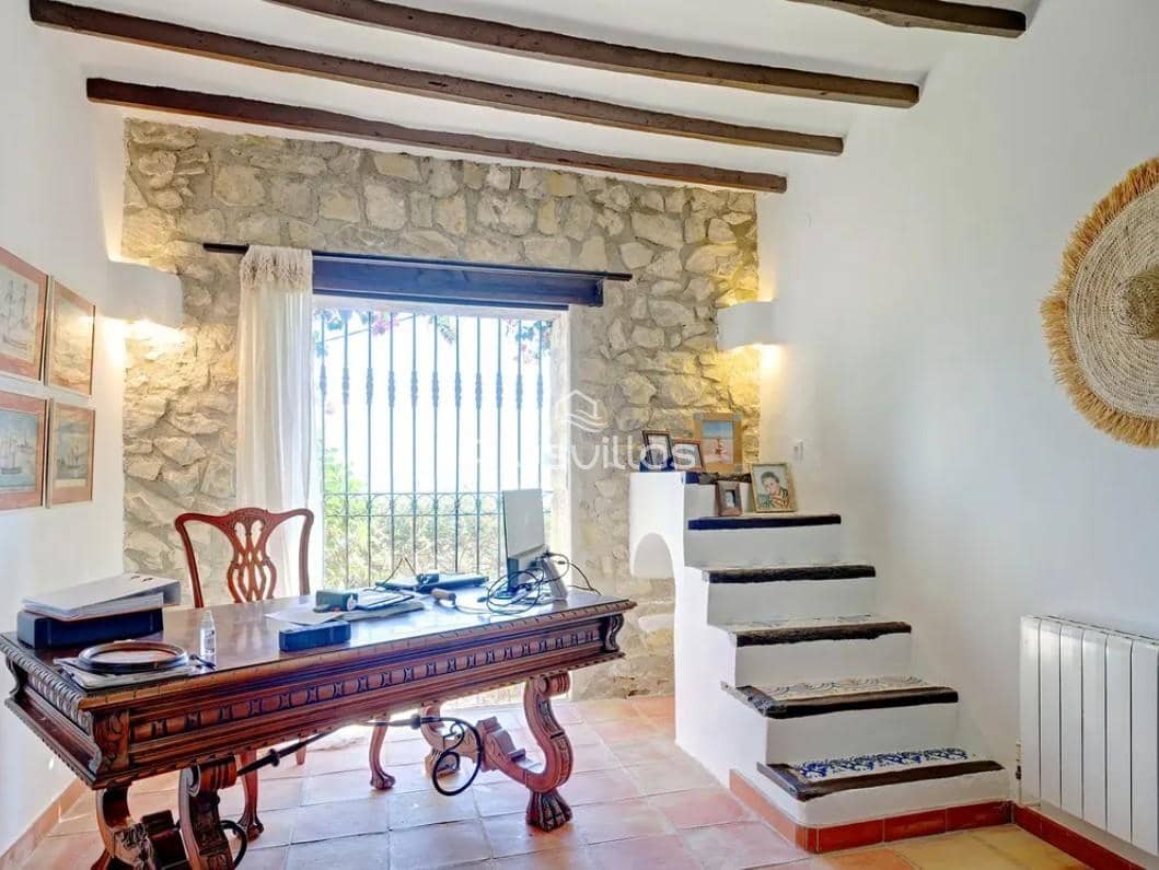 6 soverom Villa til salgs i Benissa med svømmebasseng - € 1 685 000 (Ref: 9862110)