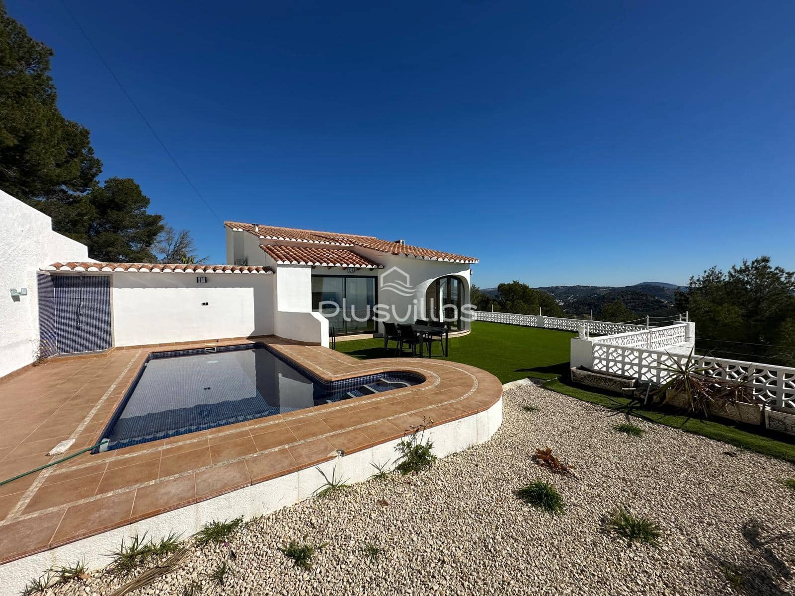 3 sypialnia Willa na sprzedaż w Calpe / Calp z basenem - 725 000 € (Ref: 9862111)