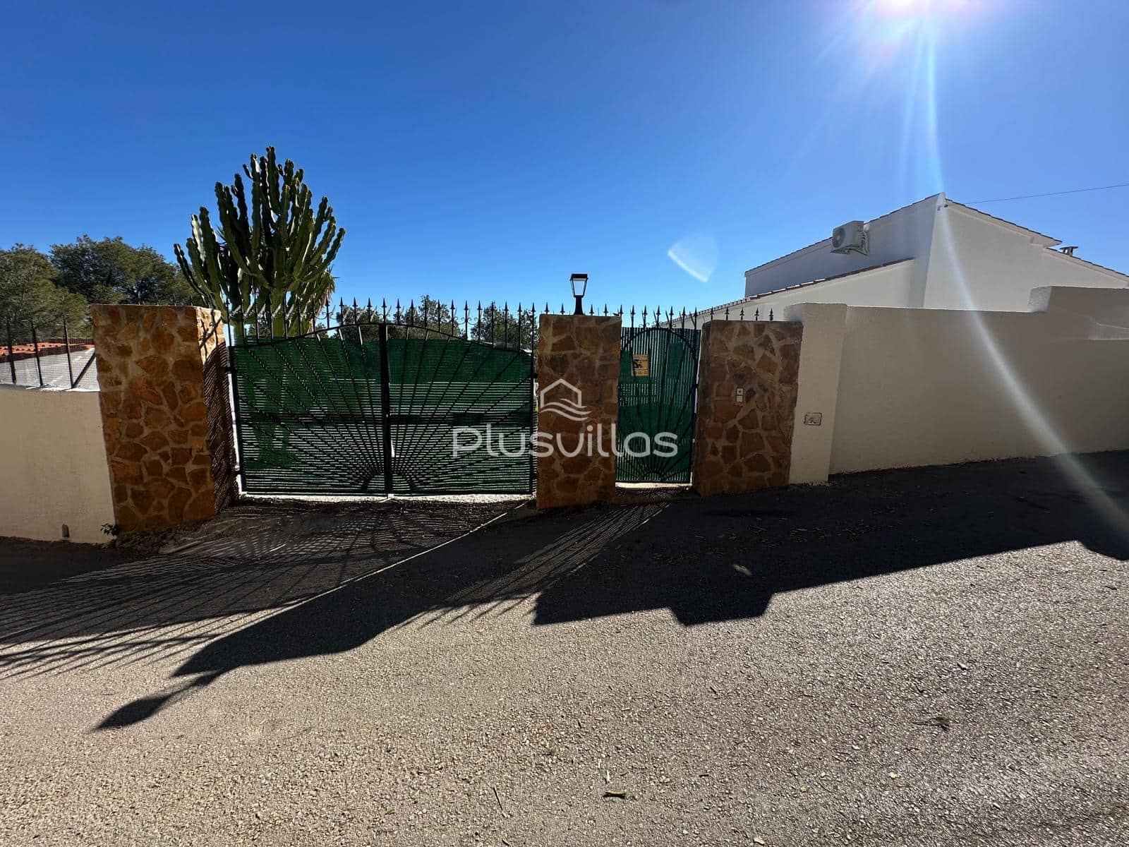 3 sypialnia Willa na sprzedaż w Calpe / Calp z basenem - 725 000 € (Ref: 9862111)