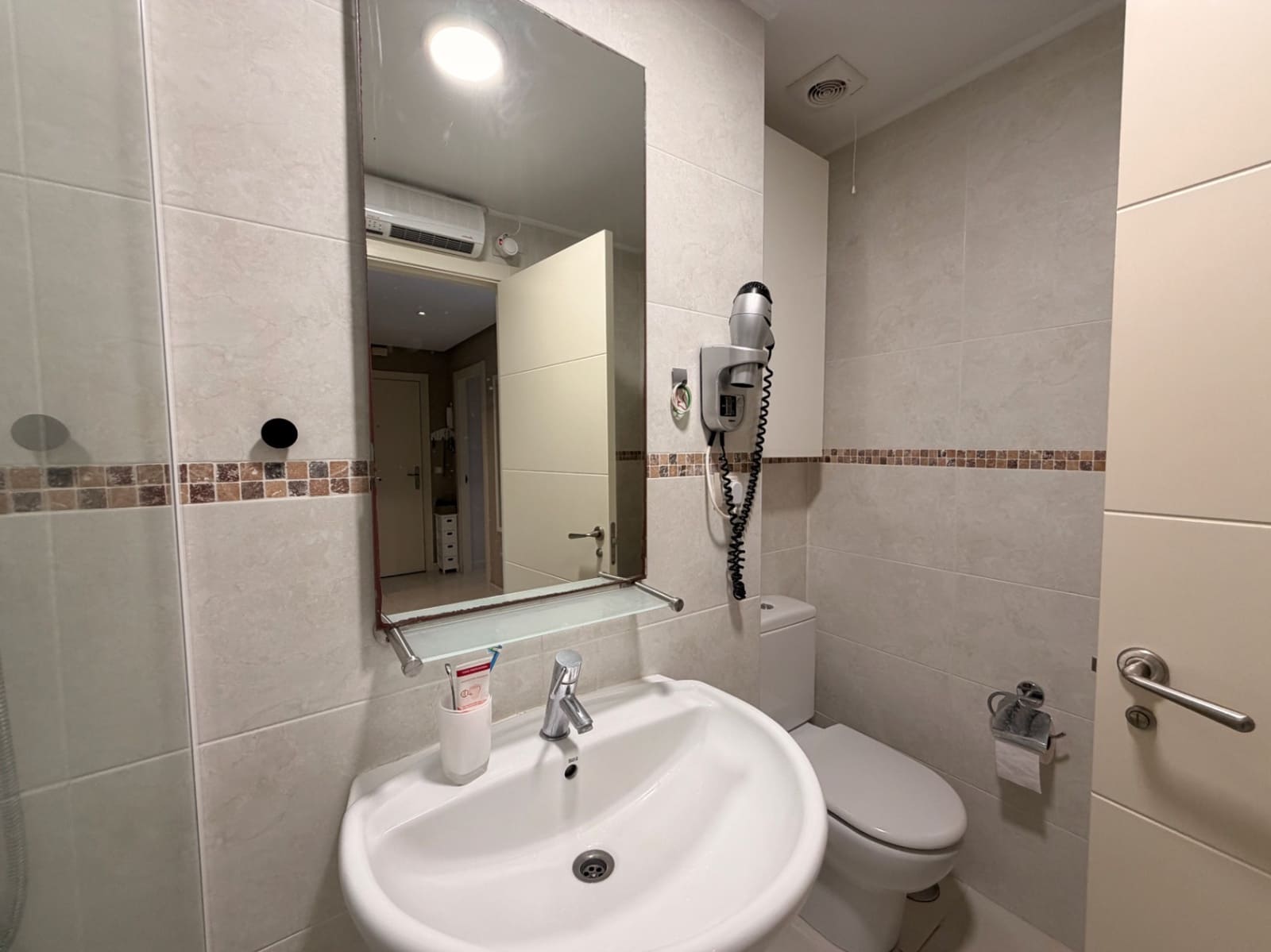 2 bedroom Apartment for sale in Altea with pool - € 375,000 (Ref: 9867269)