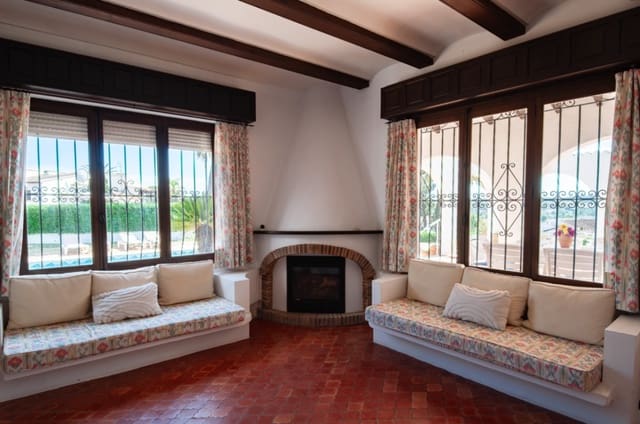 5 soverom Villa til salgs i Casco Urbano, Teulada-Moraira med svømmebasseng - € 1 699 000 (Ref: 9879214)