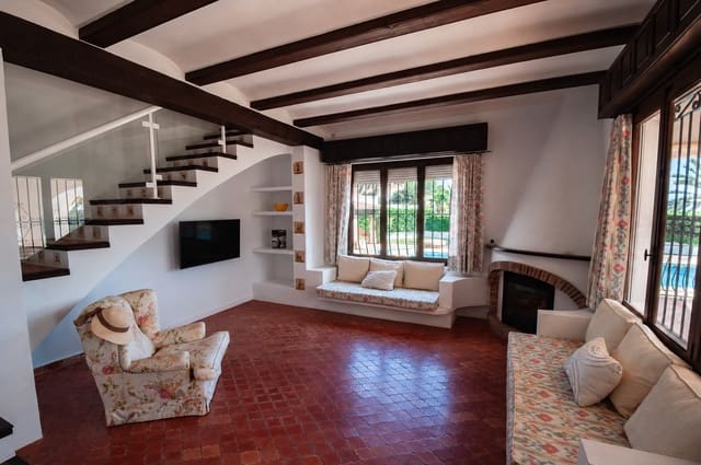 5 soverom Villa til salgs i Casco Urbano, Teulada-Moraira med svømmebasseng - € 1 699 000 (Ref: 9879214)