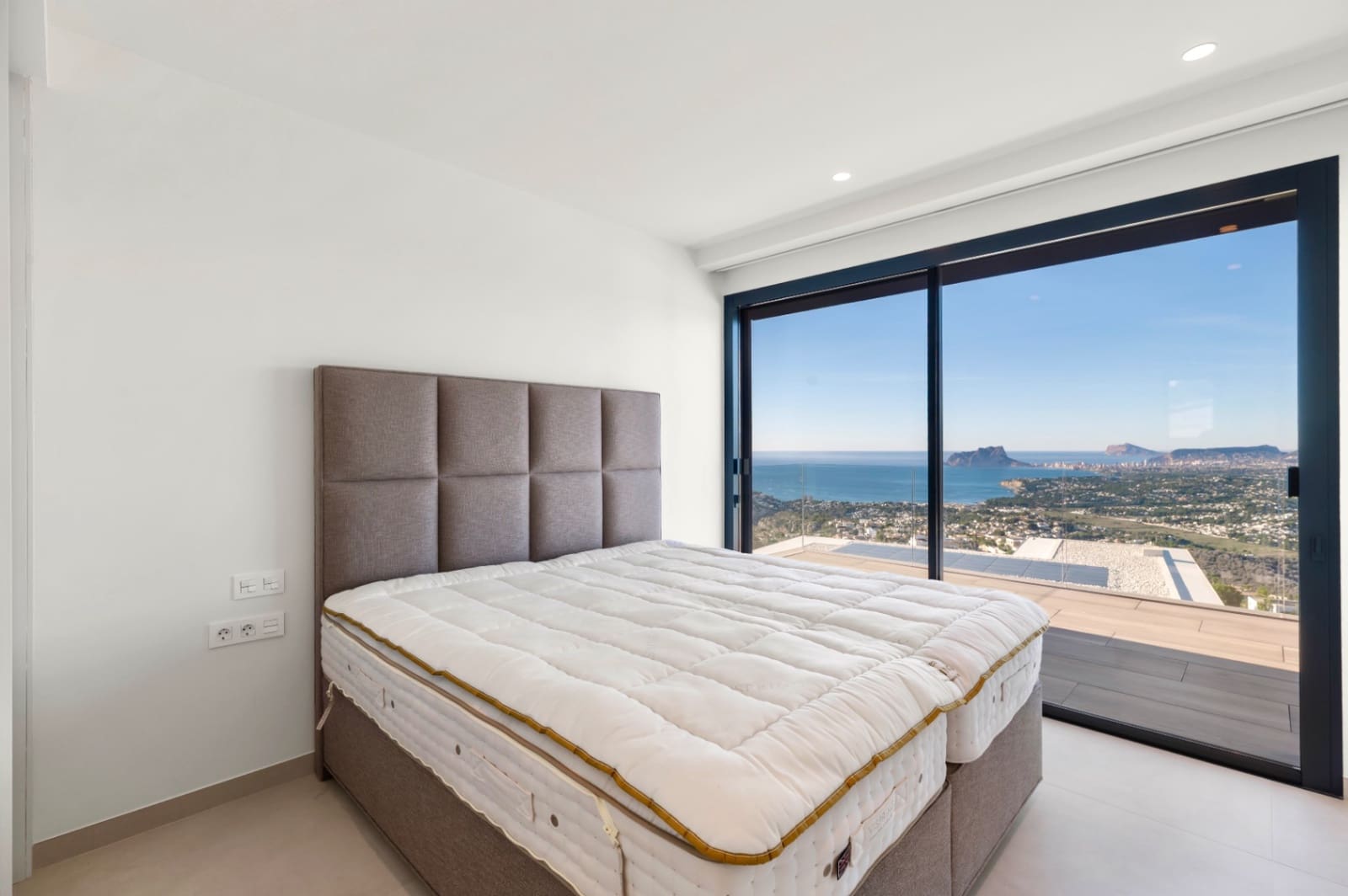 5 slaapkamer Villa te koop in Benitachell / Benitatxell met zwembad - € 3.250.000 (Ref: 9879215)