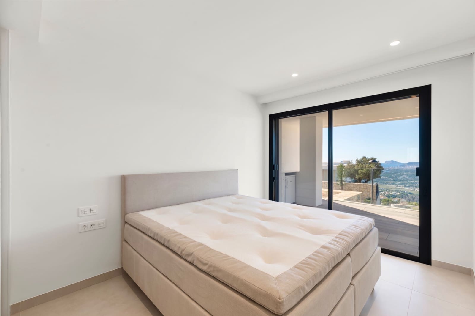 5 slaapkamer Villa te koop in Benitachell / Benitatxell met zwembad - € 3.250.000 (Ref: 9879215)