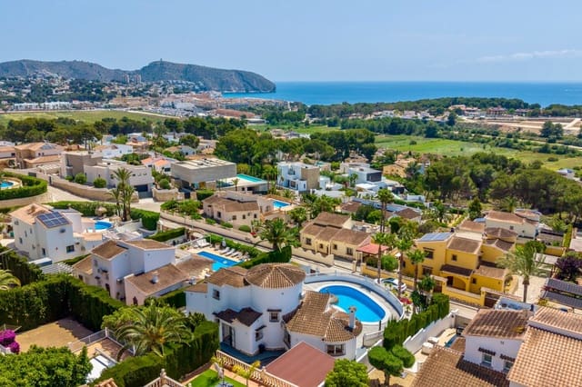 3 chambre Villa/Maison à vendre à Casco Urbano, Teulada-Moraira avec piscine - 1 150 000 € (Ref: 9882212)