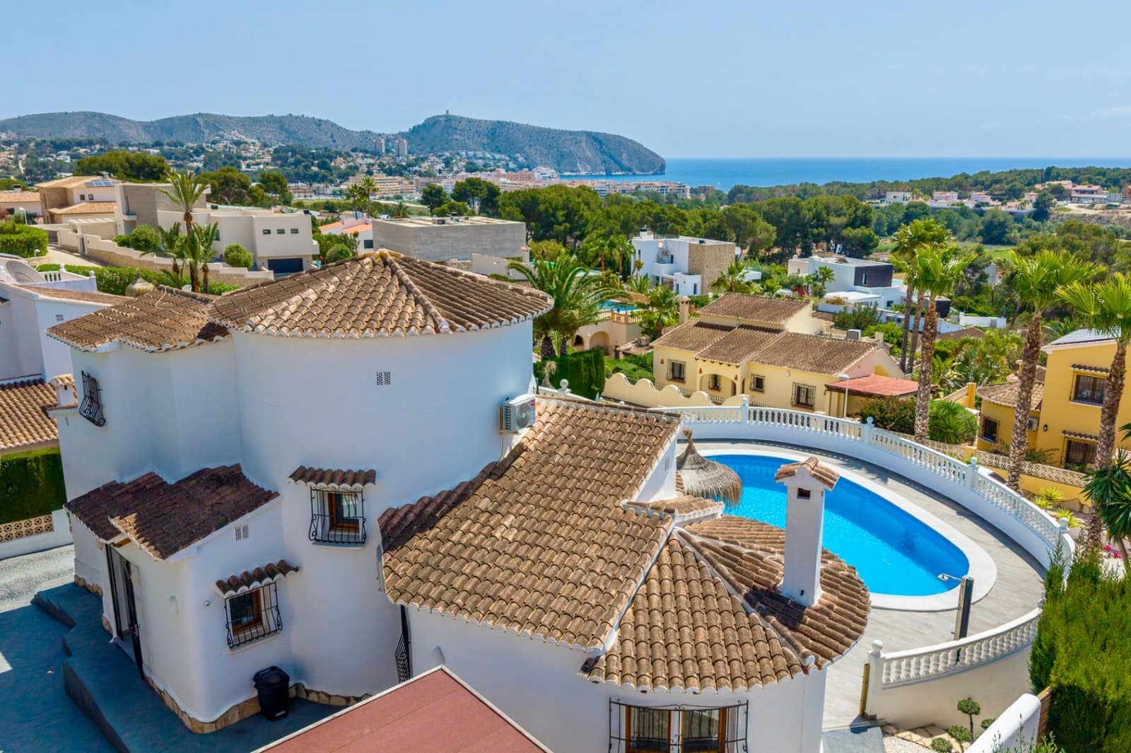 3 makuuhuone Huvila myytävänä paikassa Moraira mukana uima-altaan - 1 150 000 € (Ref: 9882212)