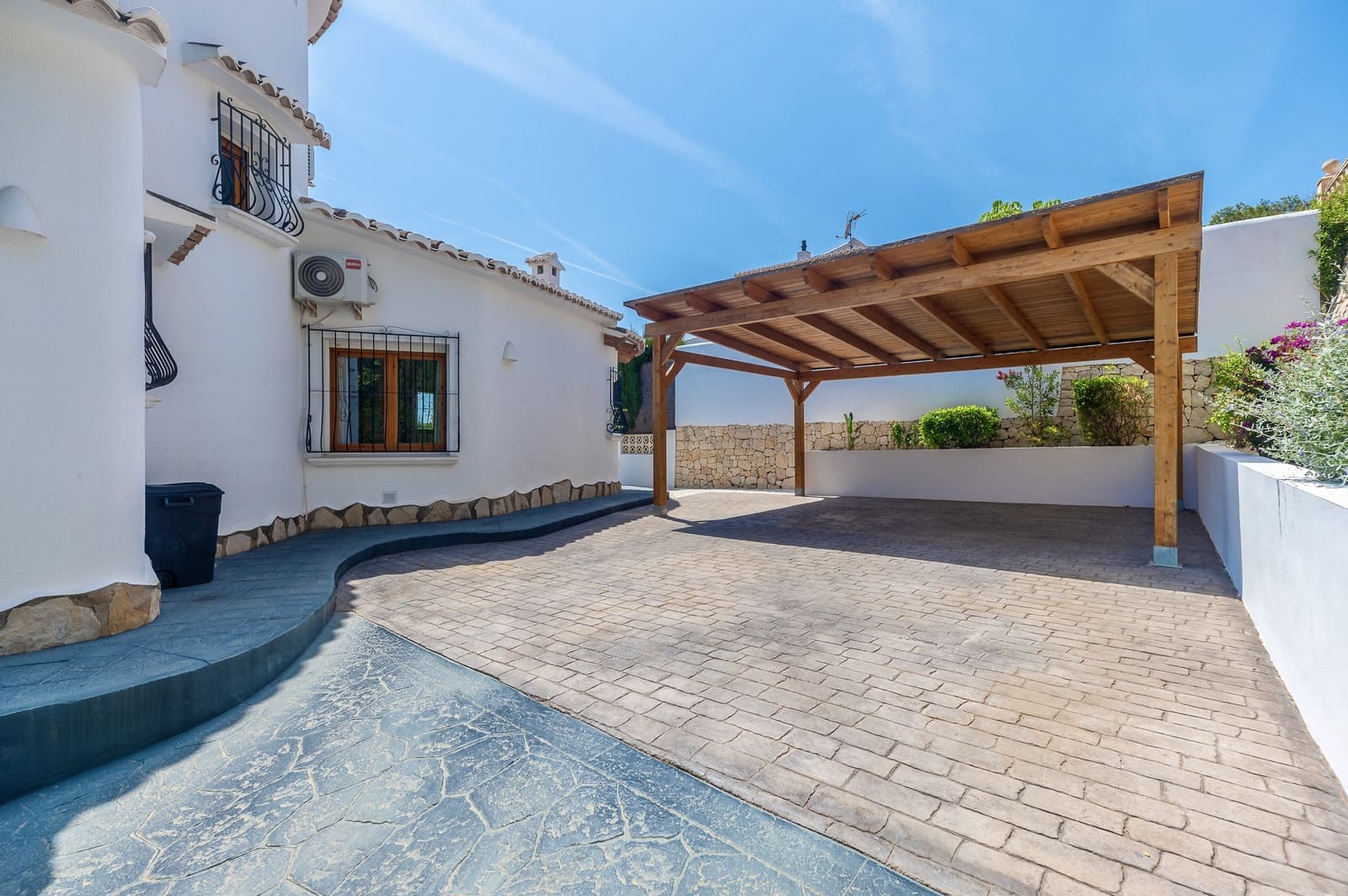 3 makuuhuone Huvila myytävänä paikassa Moraira mukana uima-altaan - 1 150 000 € (Ref: 9882212)