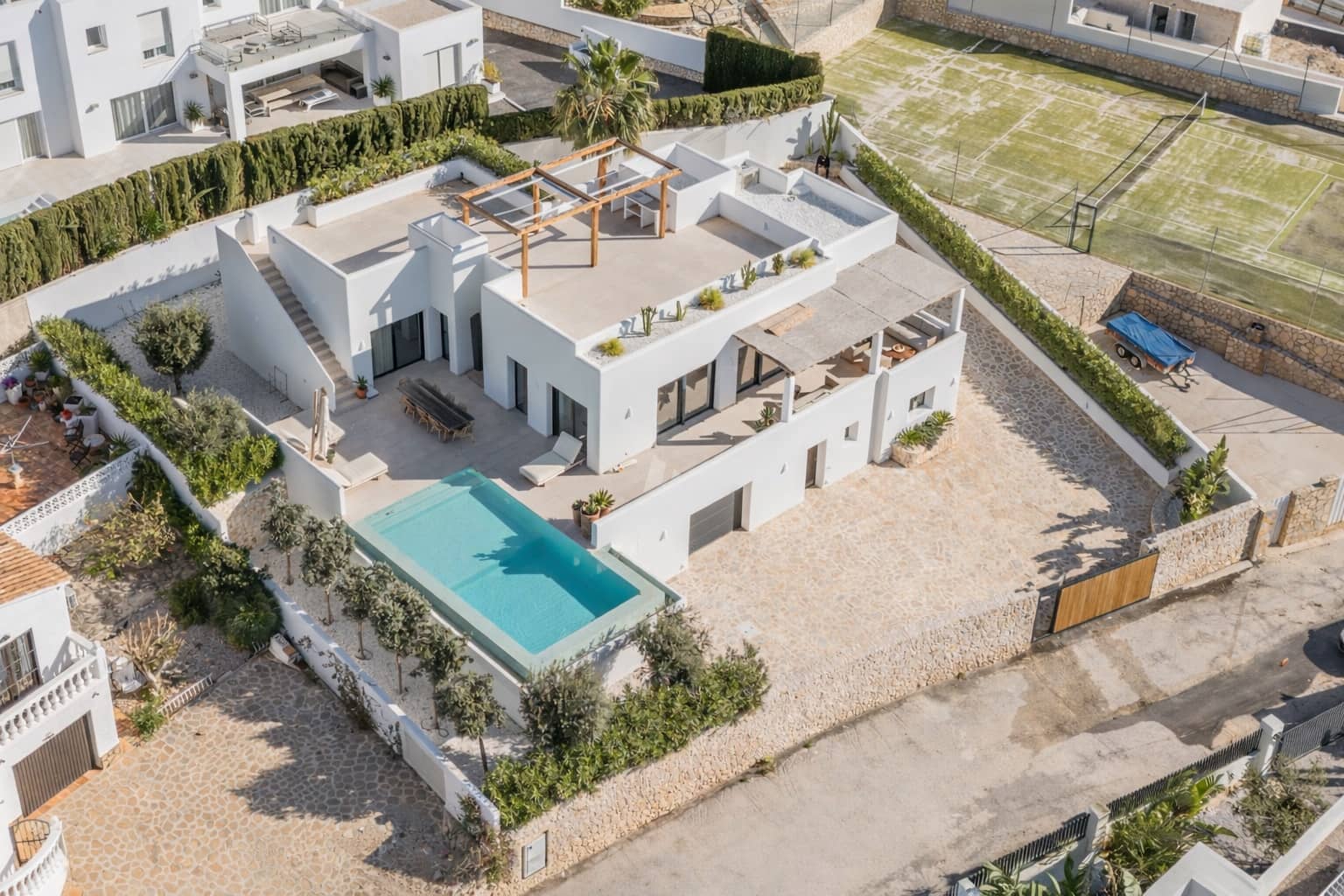 4 bedroom Villa for sale in Moraira with pool - € 2,190,000 (Ref: 9885112)