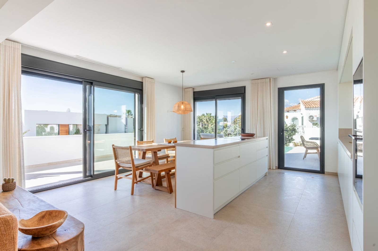 4 bedroom Villa for sale in Moraira with pool - € 2,190,000 (Ref: 9885112)