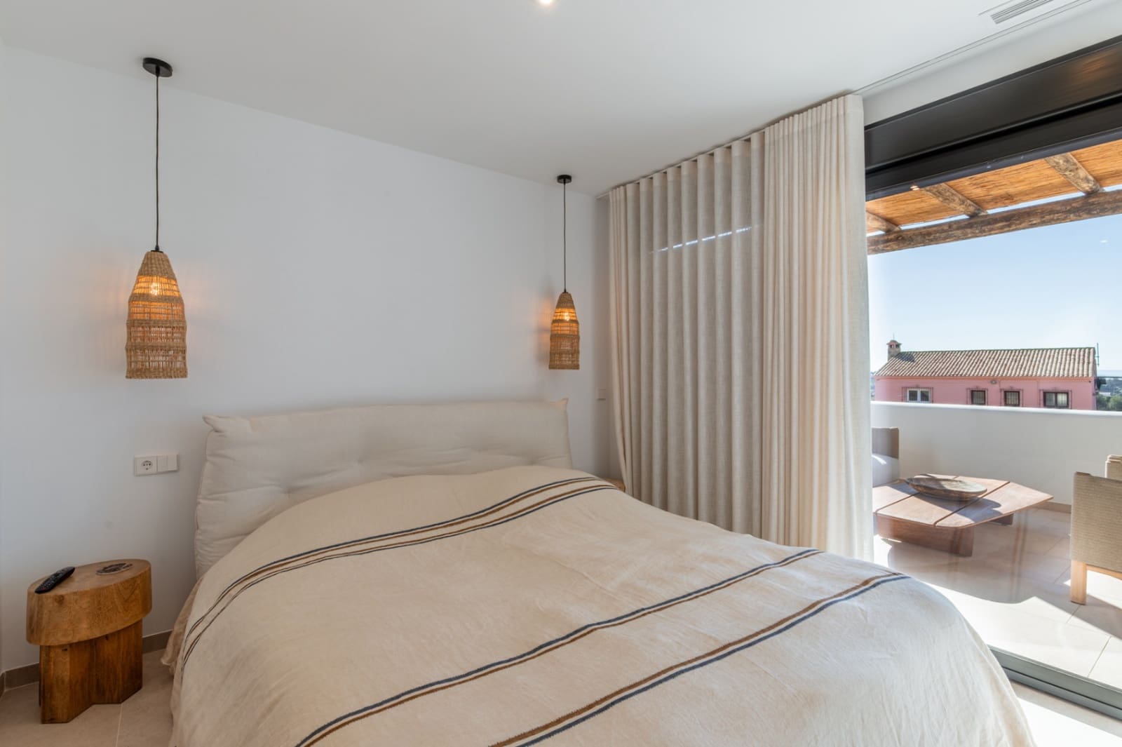4 bedroom Villa for sale in Moraira with pool - € 2,190,000 (Ref: 9885112)