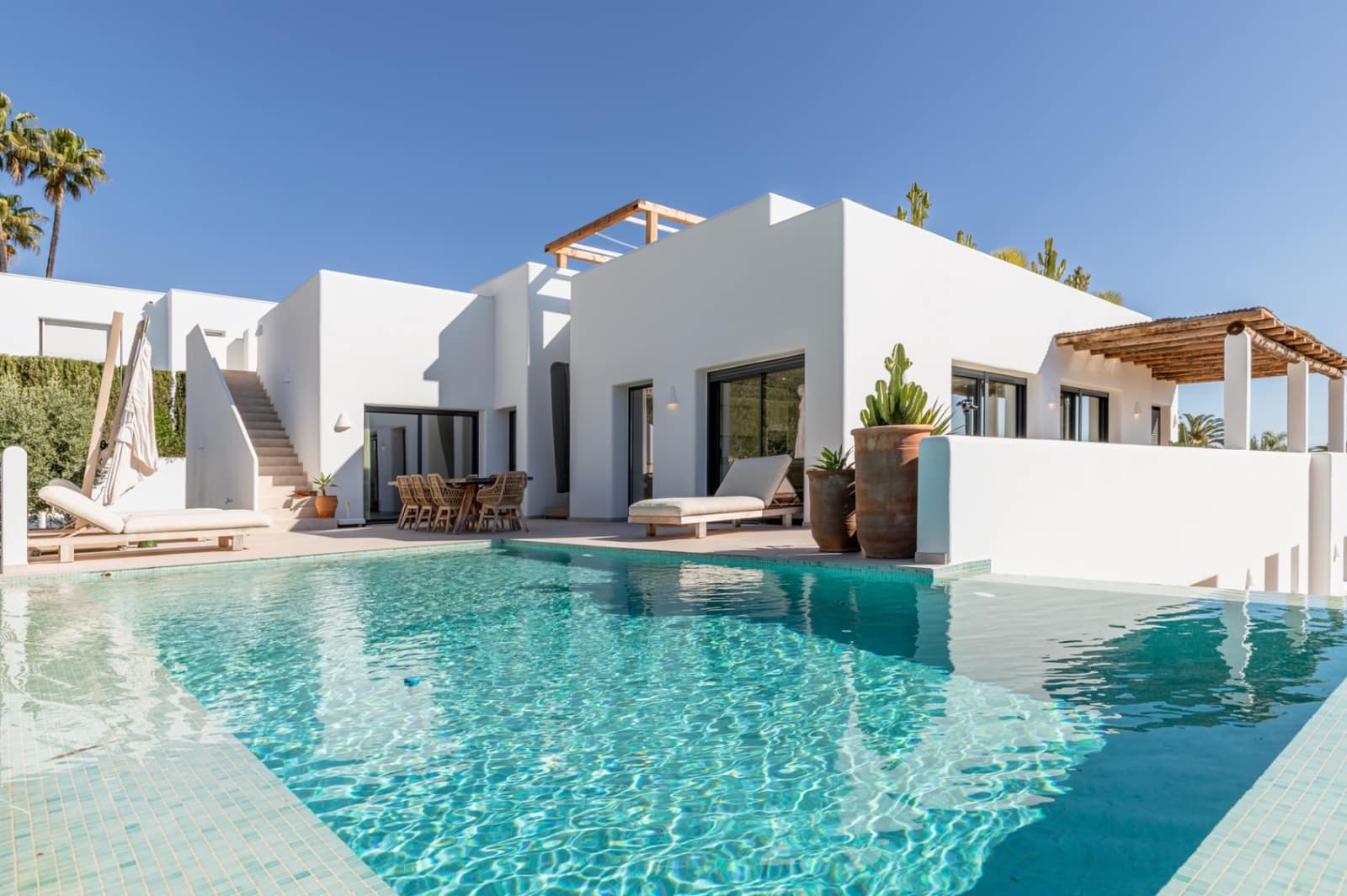 4 bedroom Villa for sale in Moraira with pool - € 2,190,000 (Ref: 9885112)