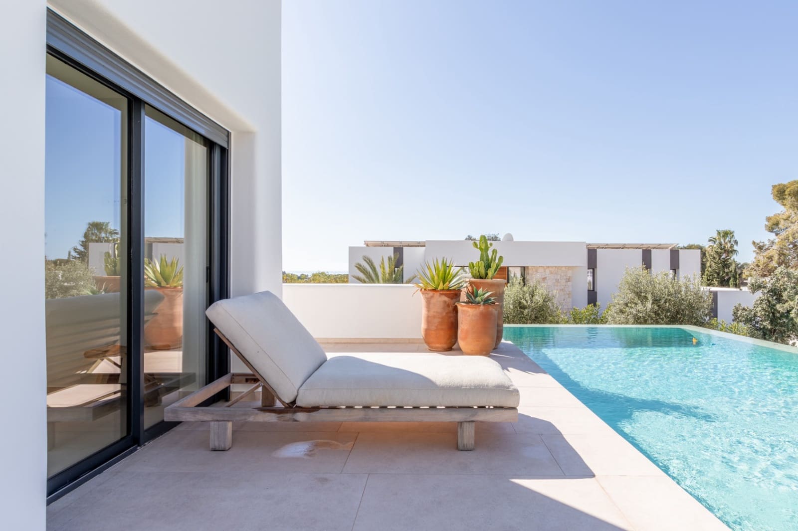 4 bedroom Villa for sale in Moraira with pool - € 2,190,000 (Ref: 9885112)