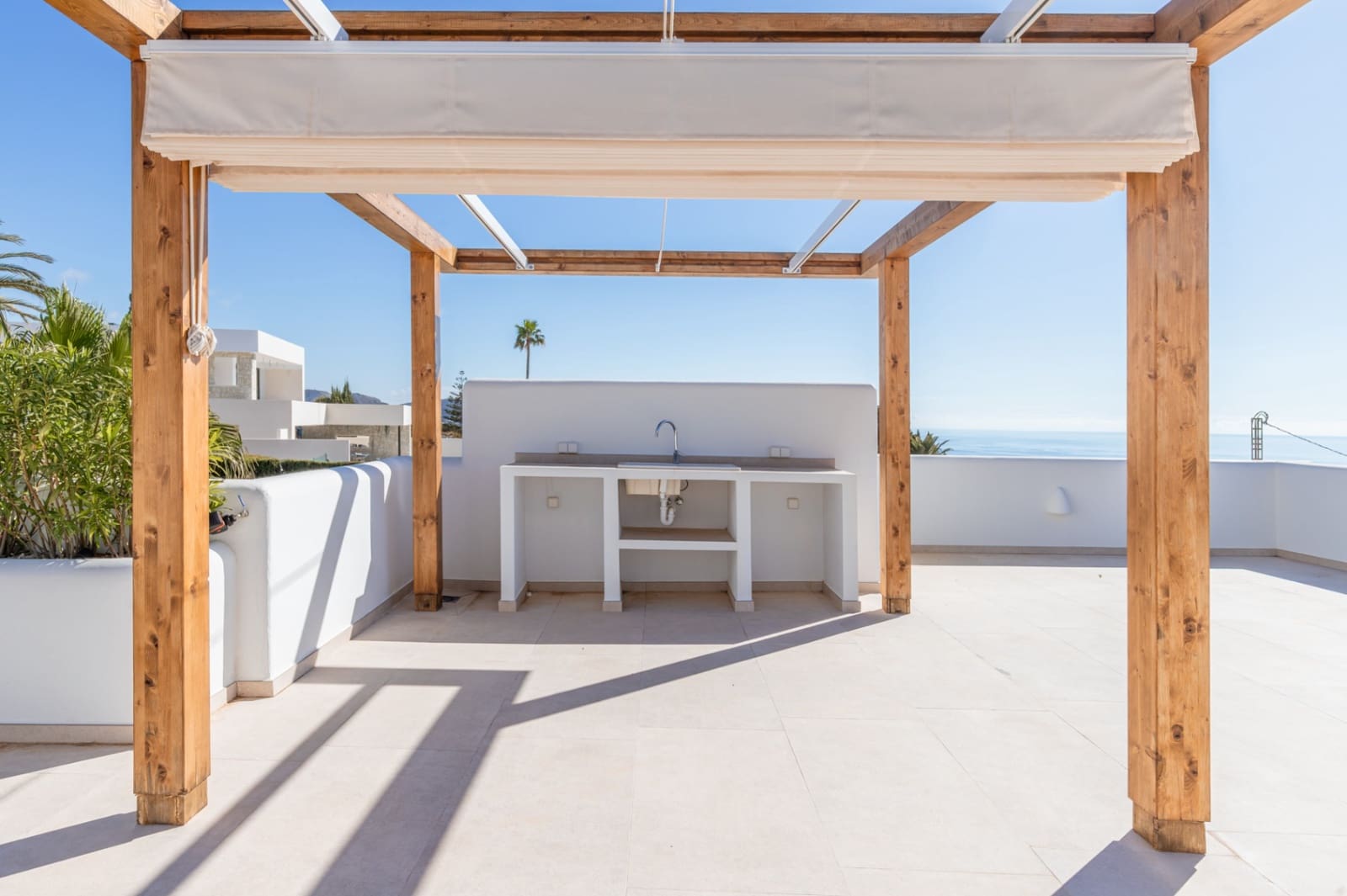 4 bedroom Villa for sale in Moraira with pool - € 2,190,000 (Ref: 9885112)