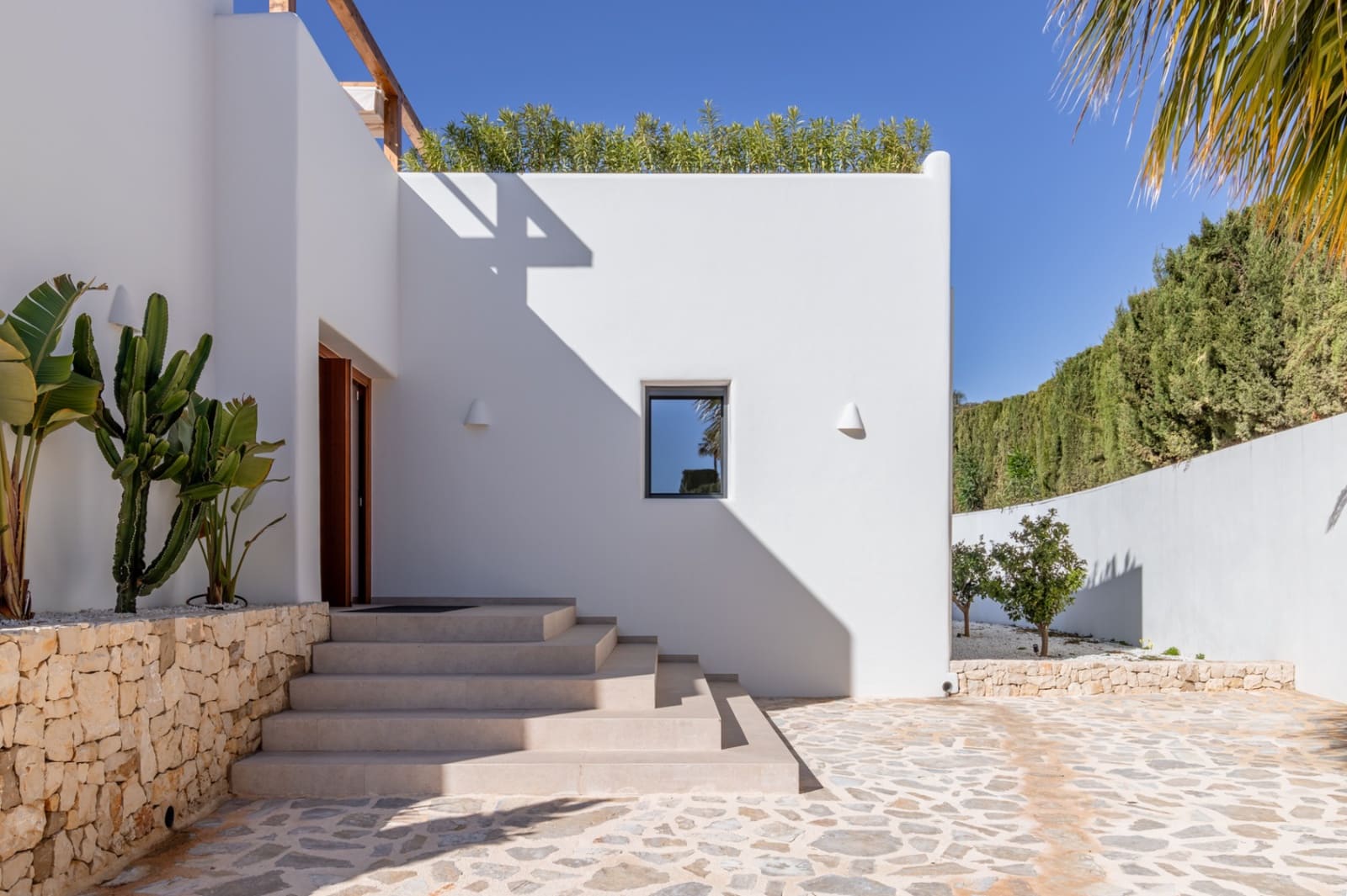 4 bedroom Villa for sale in Moraira with pool - € 2,190,000 (Ref: 9885112)