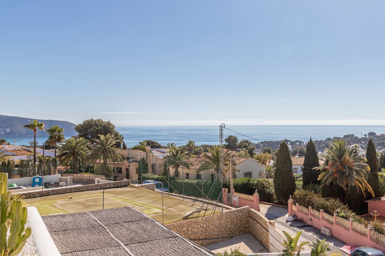 4 bedroom Villa for sale in Moraira with pool - € 2,190,000 (Ref: 9885112)