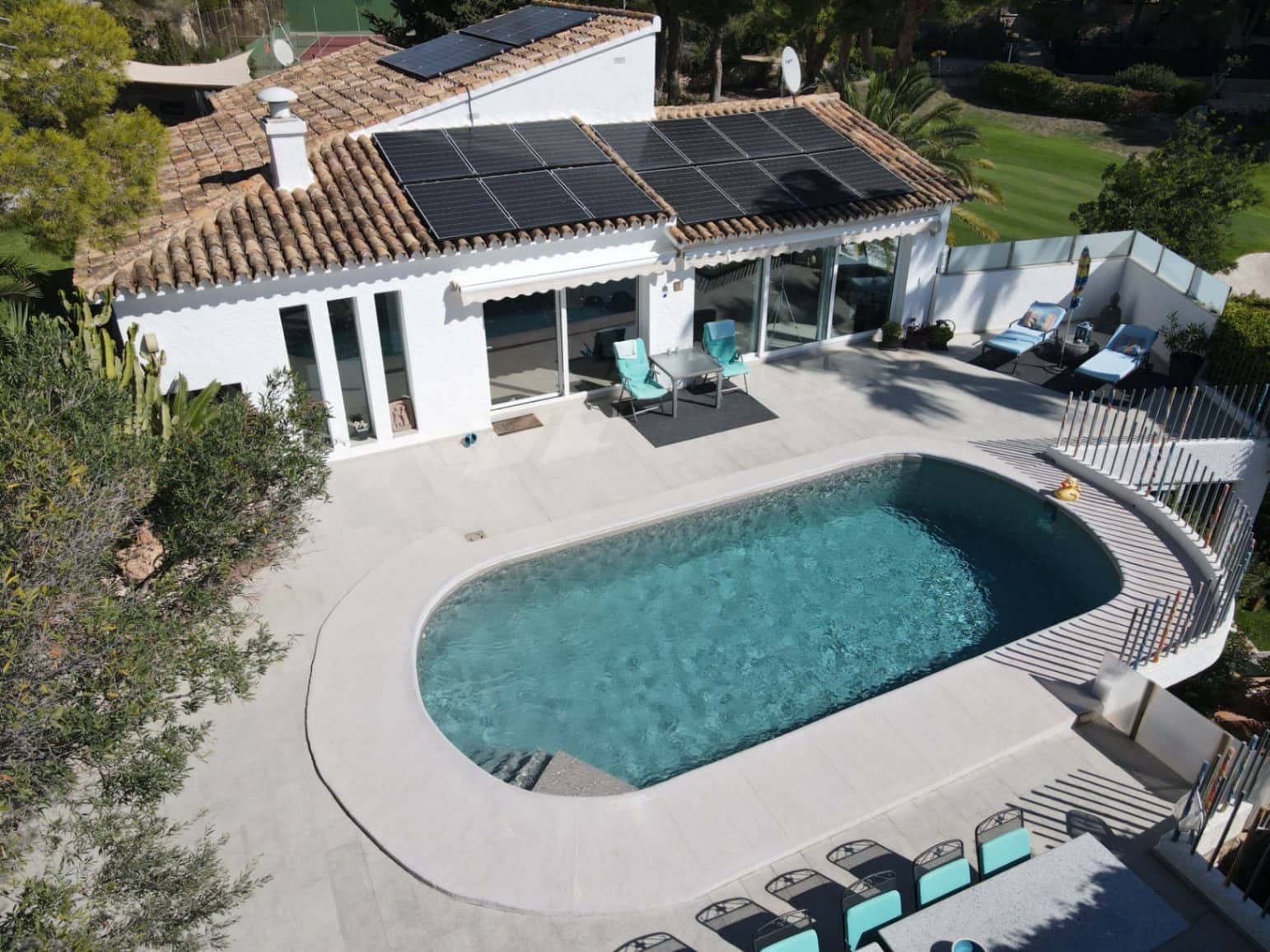 5 makuuhuone Huvila myytävänä paikassa Moraira mukana uima-altaan - 1 450 000 € (Ref: 9885117)