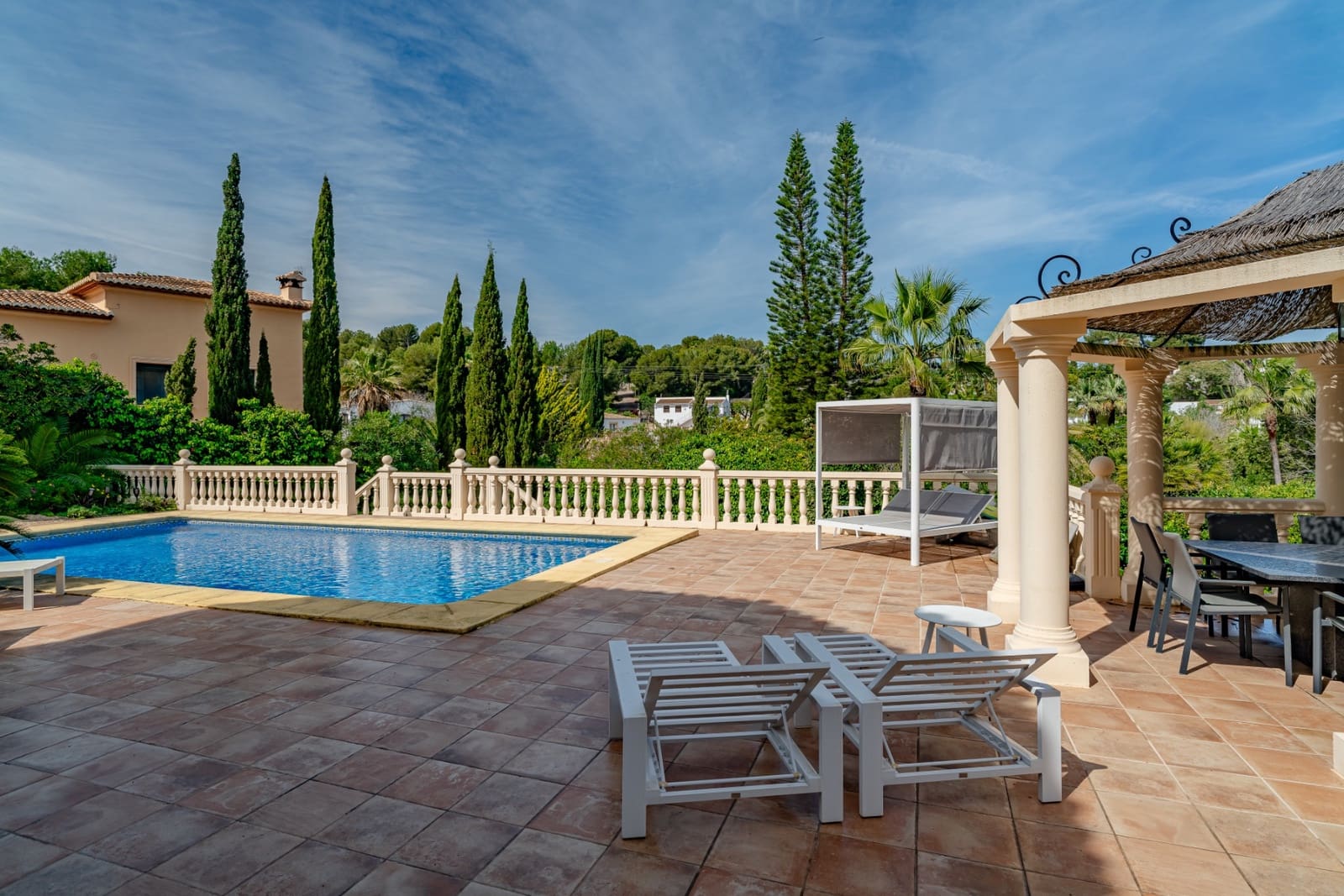 4 quarto Moradia para venda em Javea / Xabia com piscina - 1 125 000 € (Ref: 9885118)