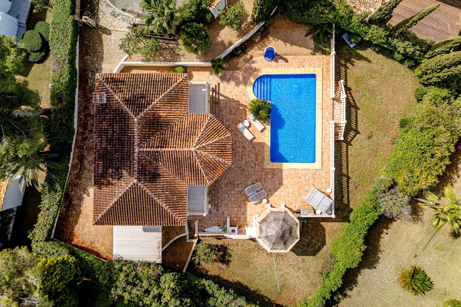 4 quarto Moradia para venda em Javea / Xabia com piscina - 1 125 000 € (Ref: 9885118)