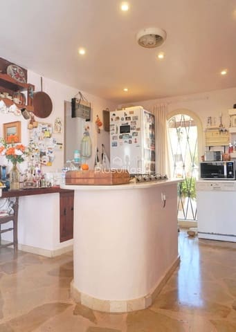 4 slaapkamer Villa te koop in Pueblo, Calpe / Calp met zwembad - € 550.000 (Ref: 9892651)