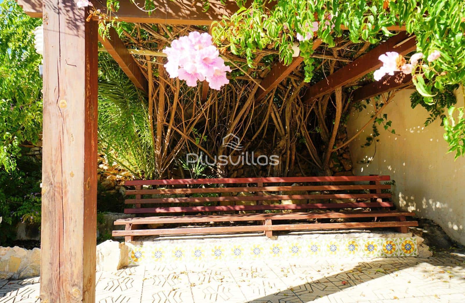 4 slaapkamer Villa te koop in Calpe / Calp met zwembad - € 550.000 (Ref: 9892651)