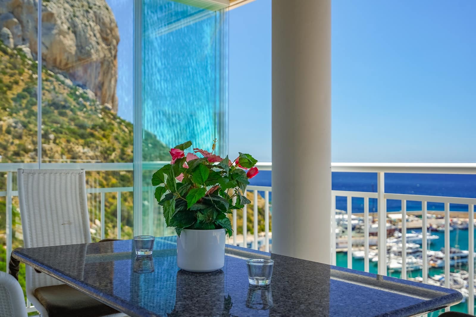 Apartamento de 3 habitaciones en Calpe / Calp en venta con piscina - 890.000 € (Ref: 9896903)