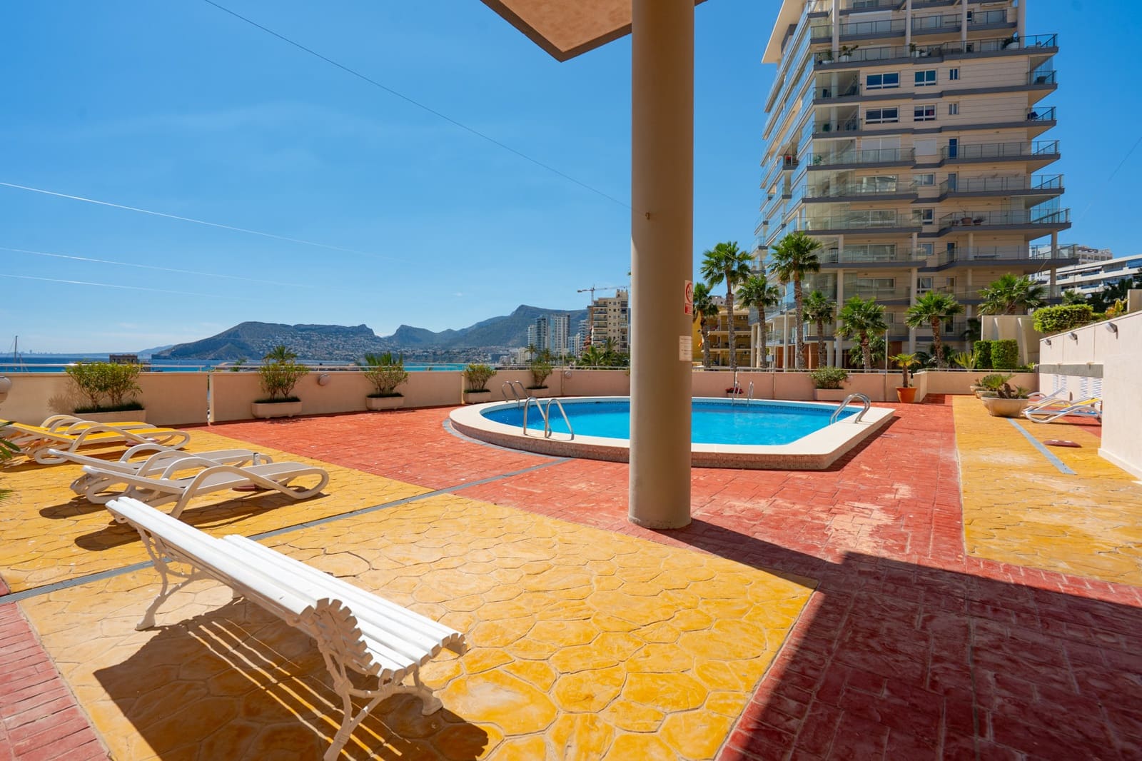 Apartamento de 3 habitaciones en Calpe / Calp en venta con piscina - 890.000 € (Ref: 9896903)
