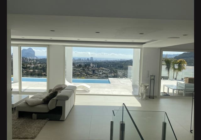 4 bedroom Villa for sale in Pueblo, Calpe / Calp with pool - € 1,150,000 (Ref: 9896907)