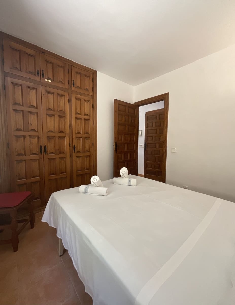 3 bedroom Villa for sale in Calpe / Calp with pool - € 435,000 (Ref: 9896910)