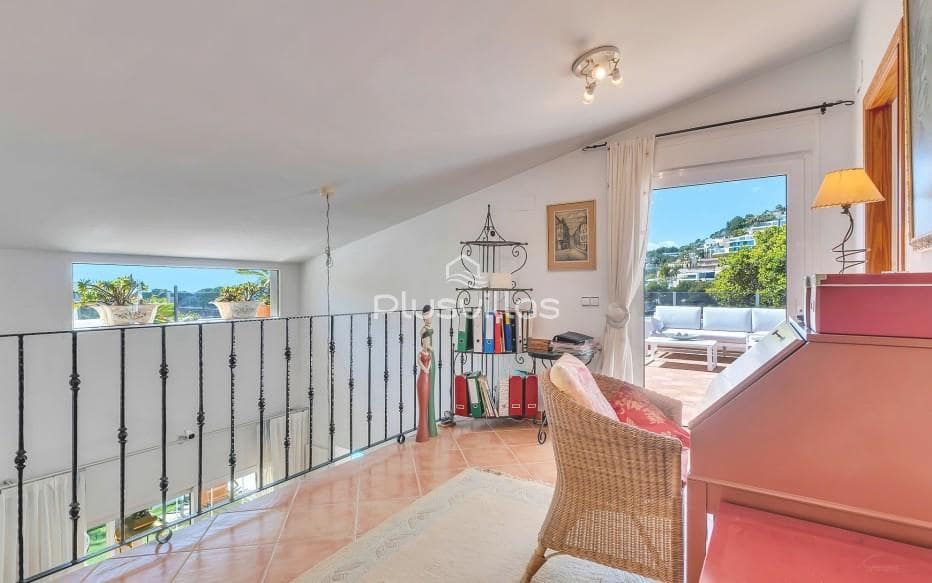 4 Zimmer Villa zu verkaufen in Benissa mit Pool - 1.100.000 € (Ref: 9908276)